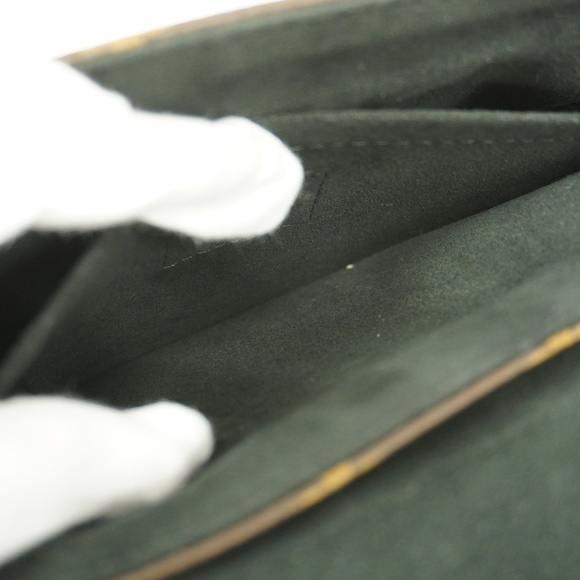 Louis Vuitton Monogram Locky BB Shoulder Bag - Picture 8 of 9